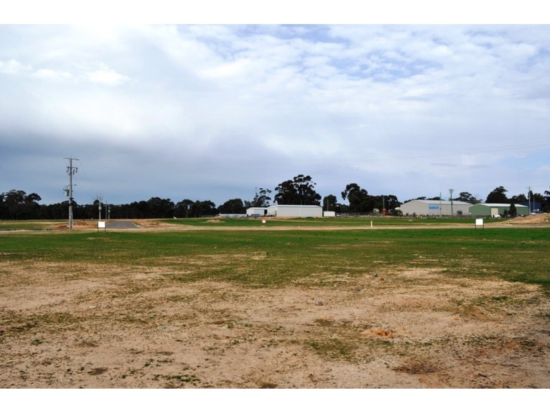 11 Blackney Drive,, Avoca VIC 3467