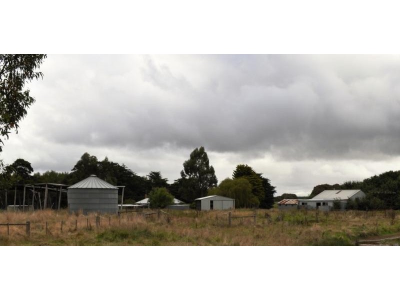 1306 Beaufort – Carngham Road, Mena Park VIC 3373