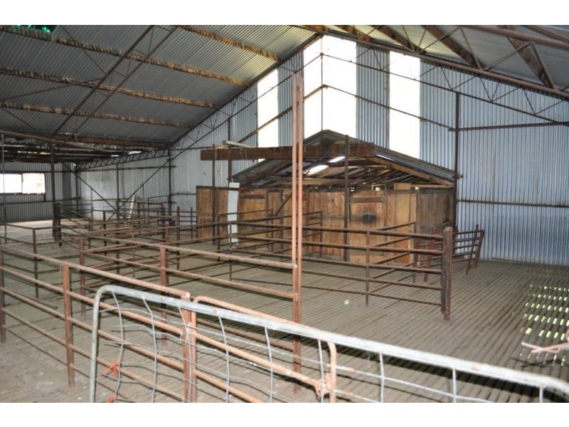 1306 Beaufort – Carngham Road, Mena Park VIC 3373