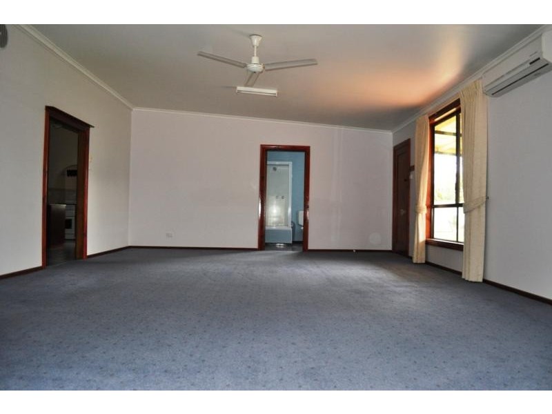 7 Faraday Street, Avoca VIC 3467