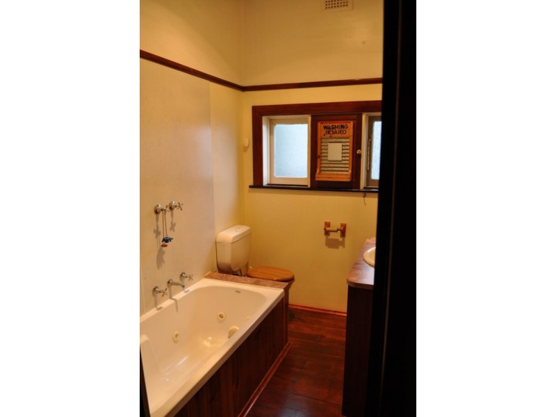 7 Faraday Street, Avoca VIC 3467