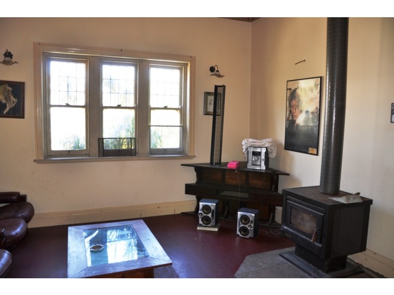 27 Faraday Street, Avoca VIC 3467