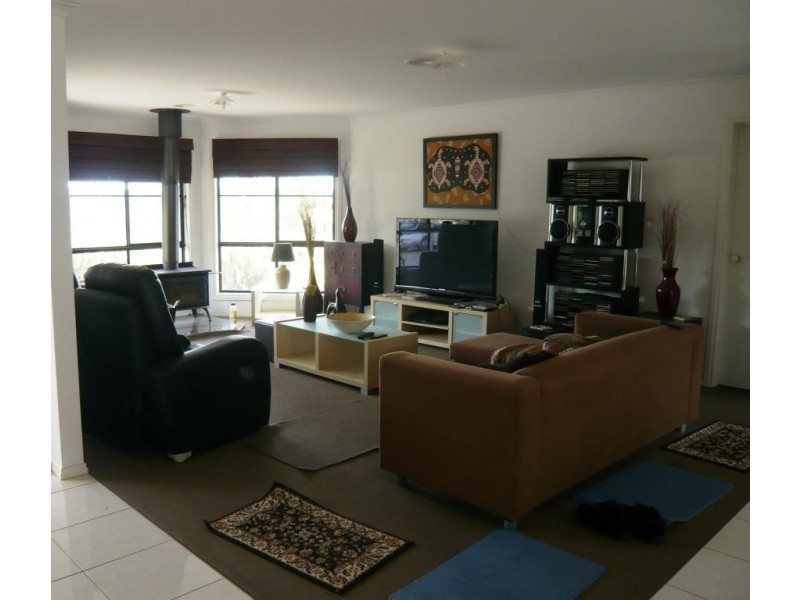 17 Bridge Street, Skipton VIC 3361