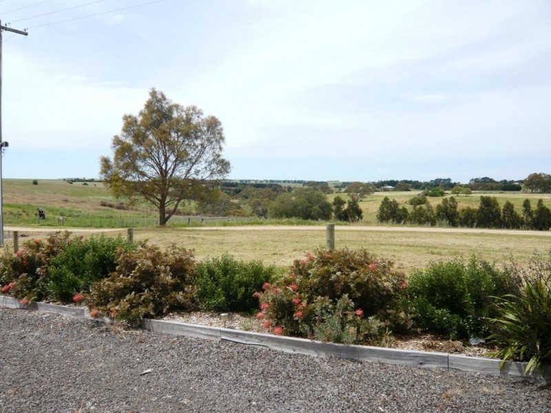 17 Bridge Street, Skipton VIC 3361