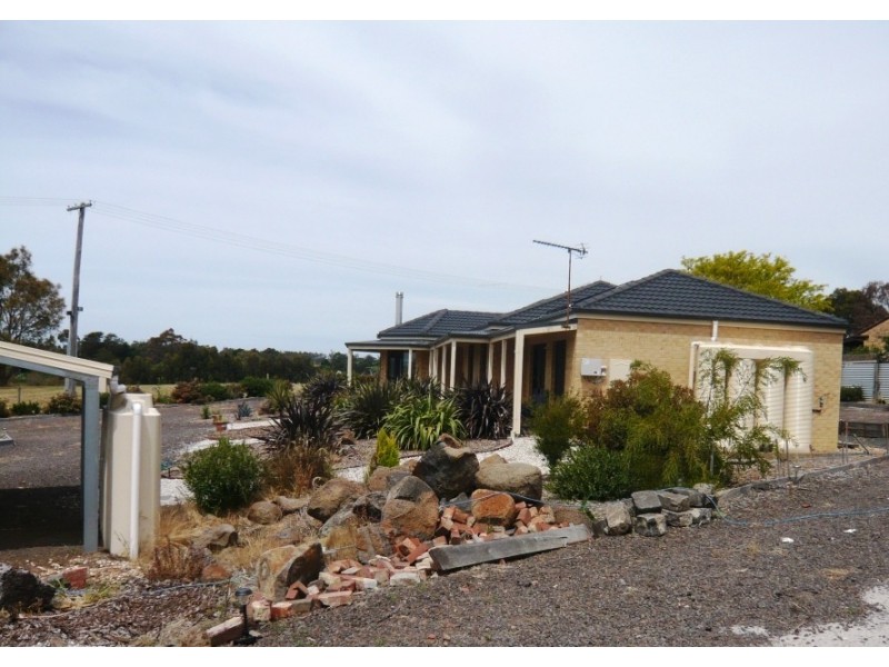 17 Bridge Street, Skipton VIC 3361