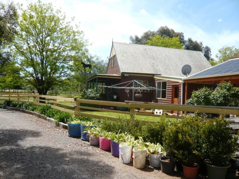 299 Kennedys Road, Miners Rest VIC 3352