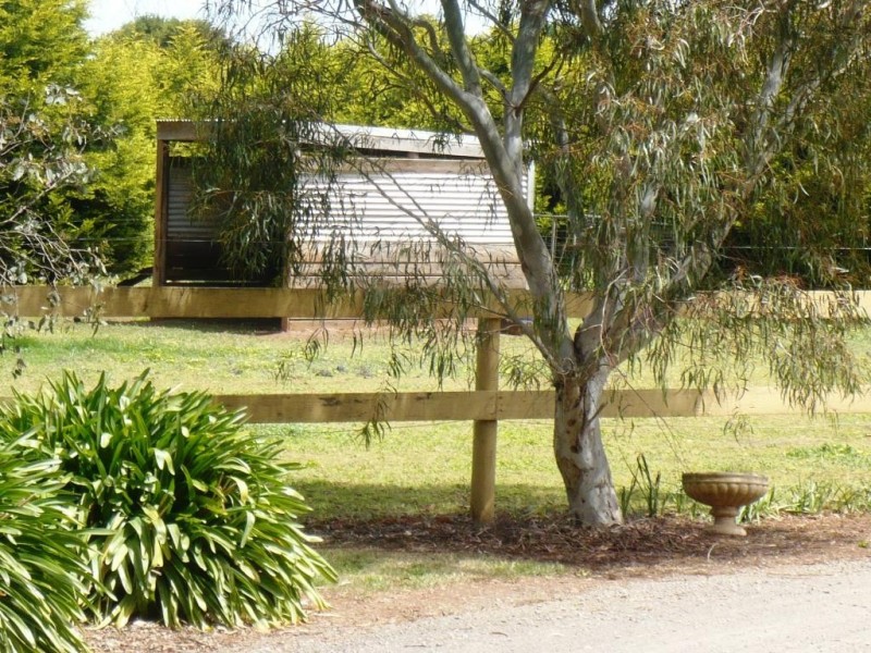 299 Kennedys Road, Miners Rest VIC 3352