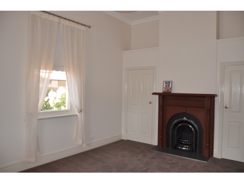 155 High Street, Avoca VIC 3467