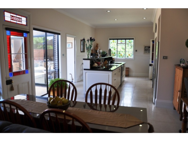 220 High Street, Avoca VIC 3467