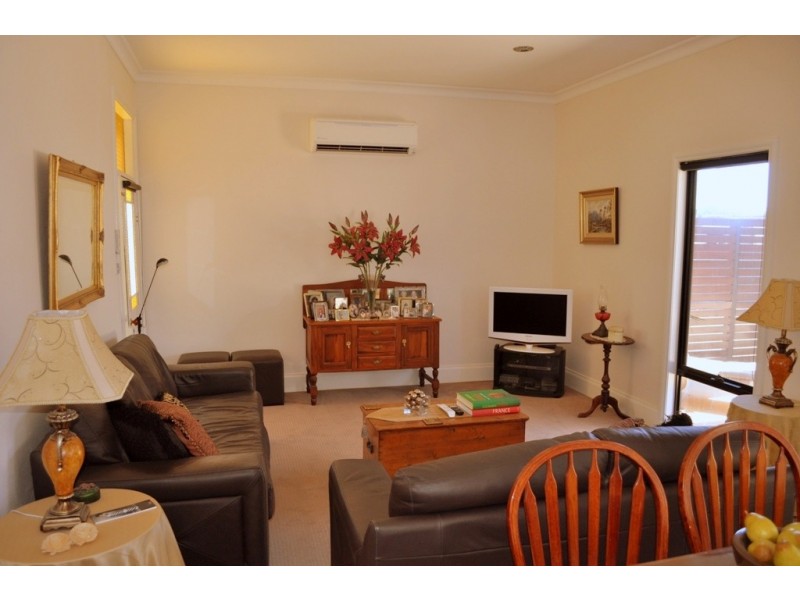 220 High Street, Avoca VIC 3467