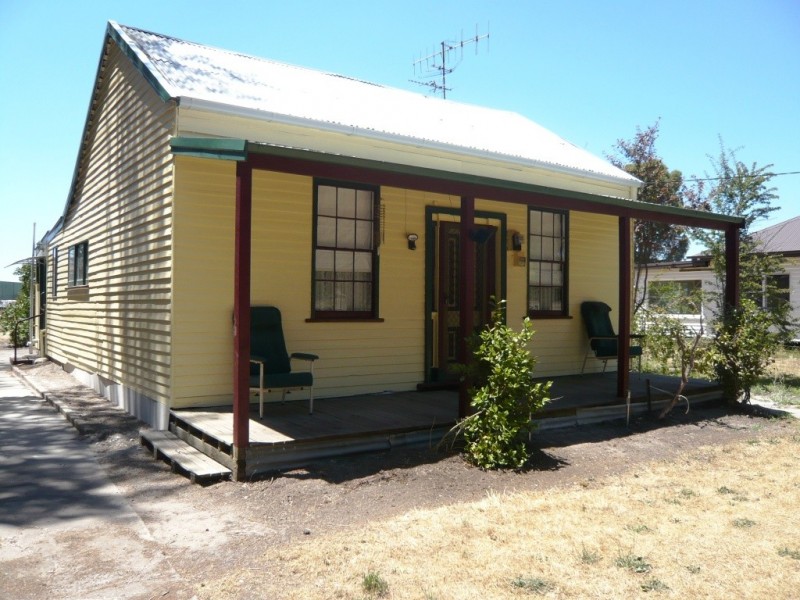 19 High Street, Beaufort VIC 3373