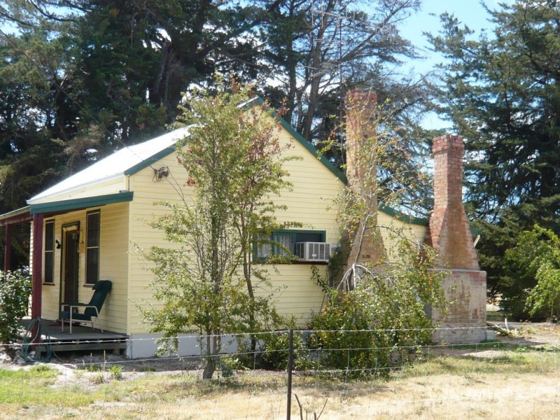 19 High Street, Beaufort VIC 3373