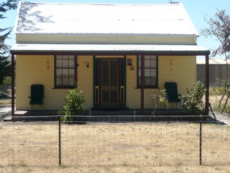 19 High Street, Beaufort VIC 3373