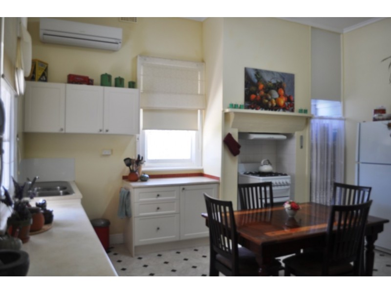 16 School St, Natte Yallock VIC 3465