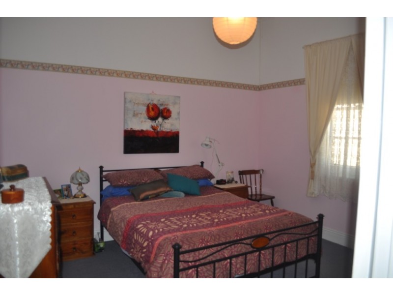 16 School St, Natte Yallock VIC 3465