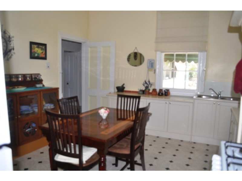16 School St, Natte Yallock VIC 3465