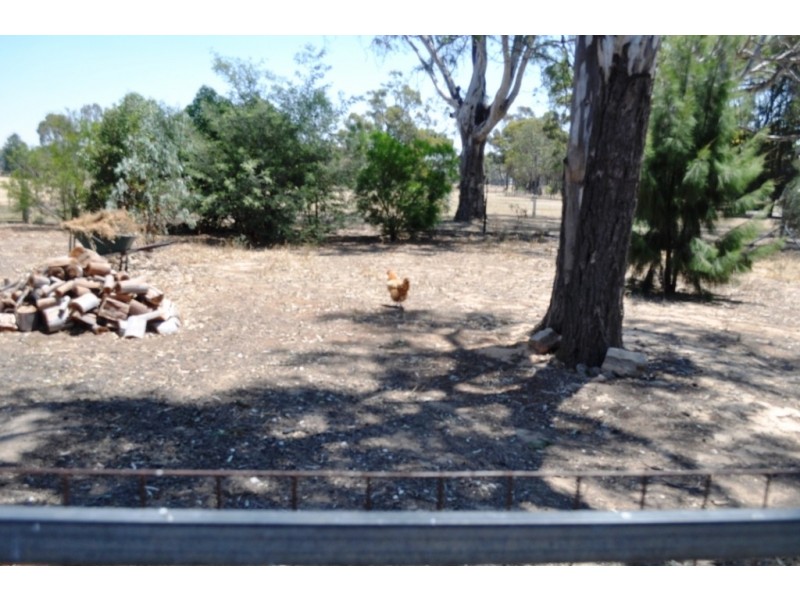 16 School St, Natte Yallock VIC 3465