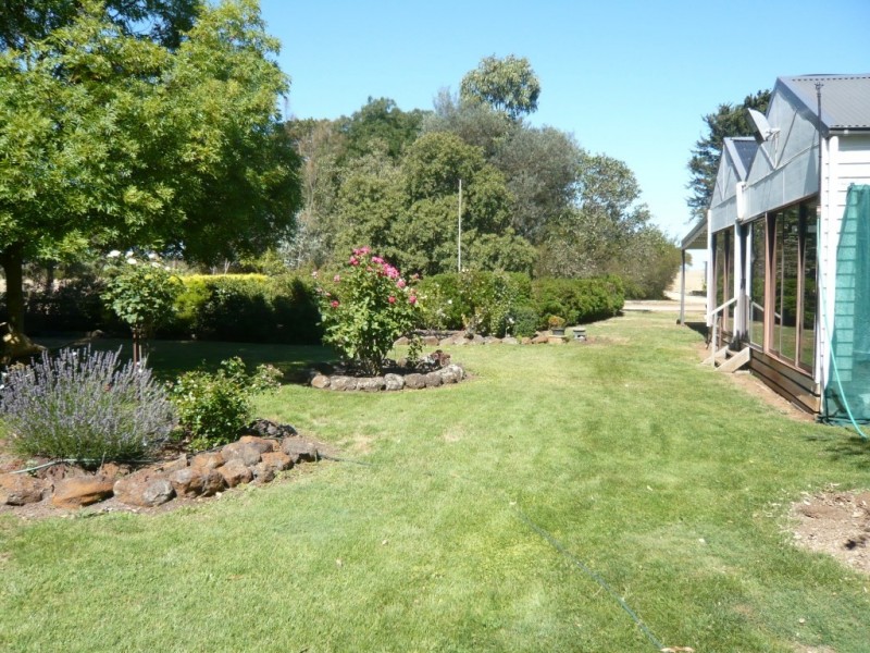 819 Settlement Road, Stoneleigh VIC 3373