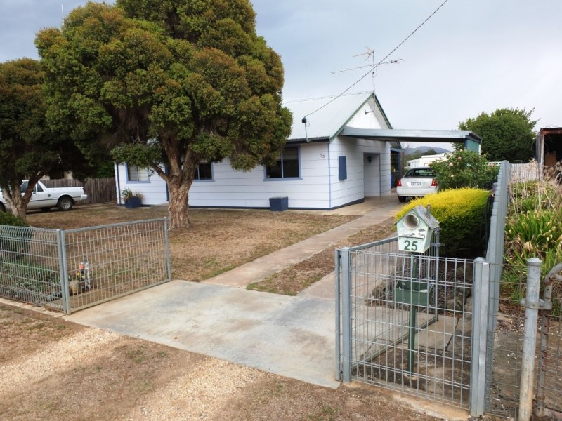 25 Homebush Rd, Avoca VIC 3467