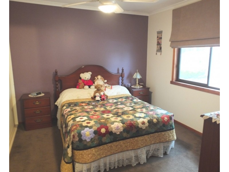 25 Homebush Rd, Avoca VIC 3467