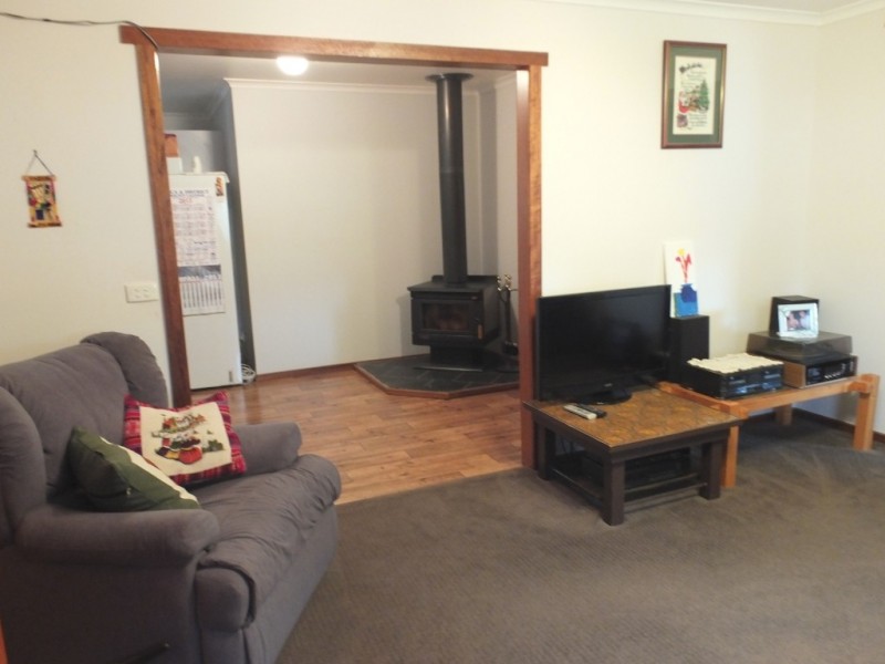 25 Homebush Rd, Avoca VIC 3467