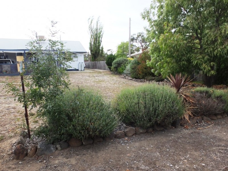 25 Homebush Rd, Avoca VIC 3467