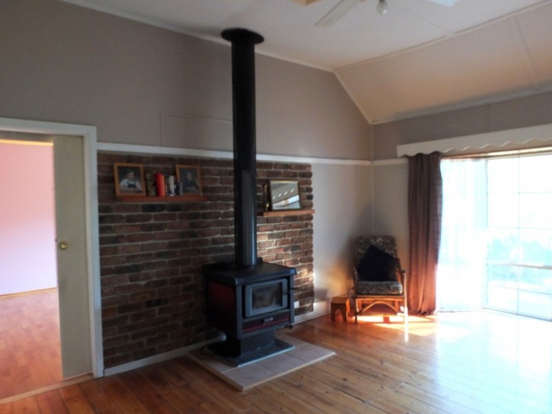 64 Dundas Street, Avoca VIC 3467