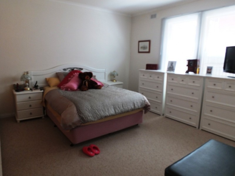 132 High Street, Avoca VIC 3467