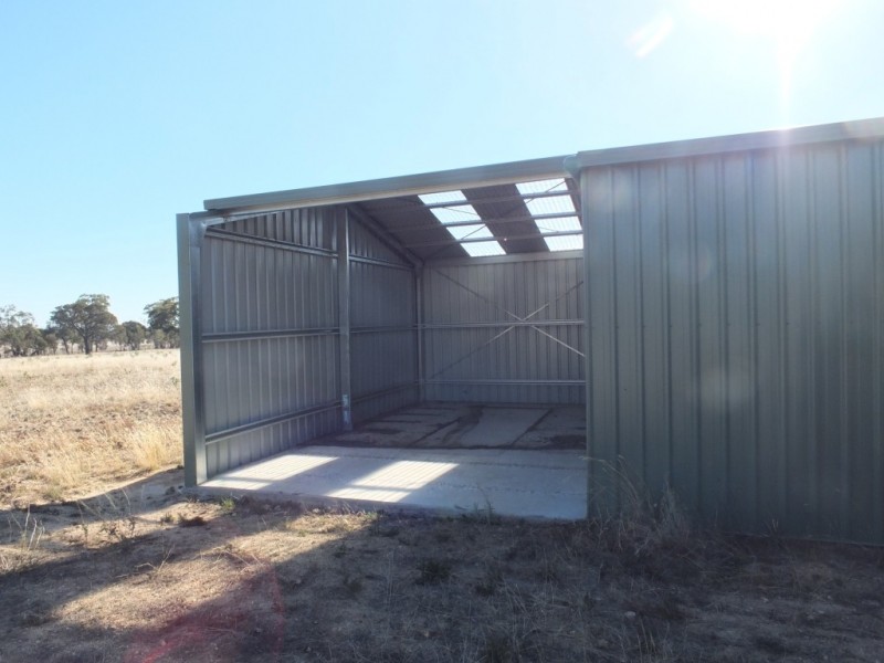 229 Barrys Road, Lamplough VIC 3352