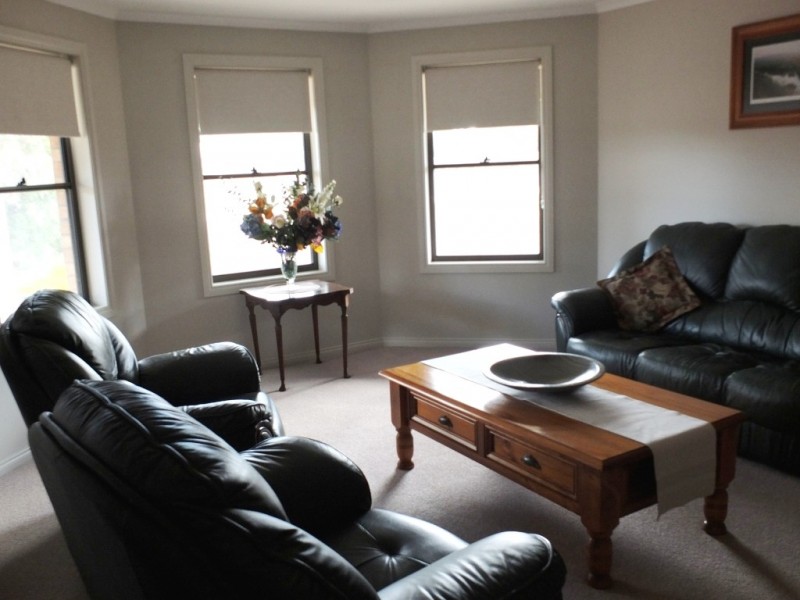 41-43 Templeton Street -enter Orme St, Avoca VIC 3467