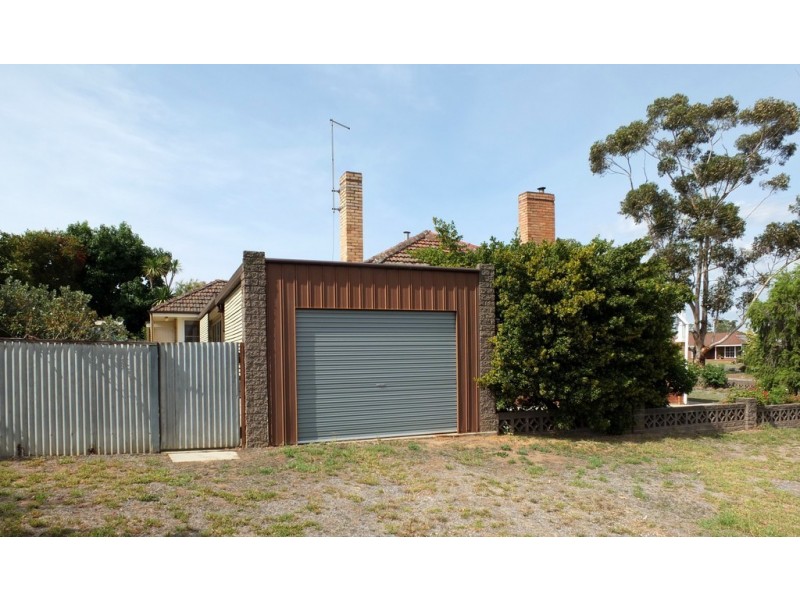 86 High Street, Avoca VIC 3467