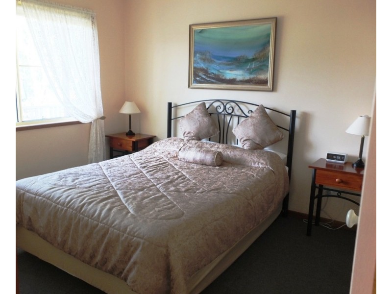 33 Napier Street, Avoca VIC 3467