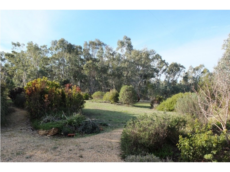 12 – 16 Collings Road, Amherst VIC 3371