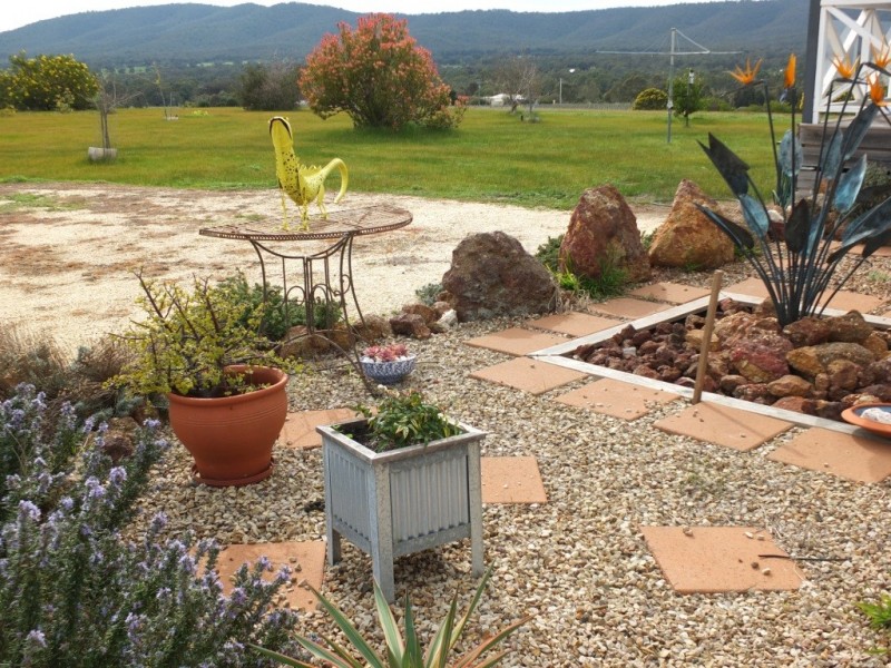 105 Riflebutts Road, Landsborough VIC 3384