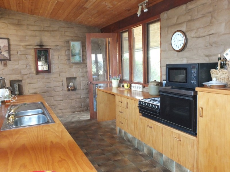 2/498 Caralulup Road, Avoca VIC 3467