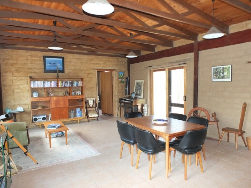 2/498 Caralulup Road, Avoca VIC 3467