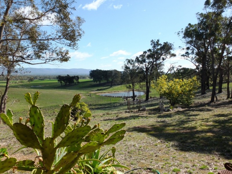 2/498 Caralulup Road, Avoca VIC 3467