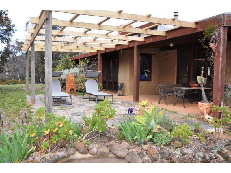 2/498 Caralulup Road, Avoca VIC 3467