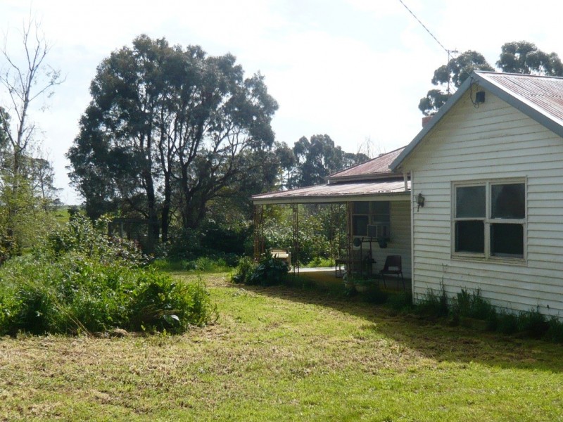 1628 Carngham-Streatham Rd, Mount Emu VIC 3351