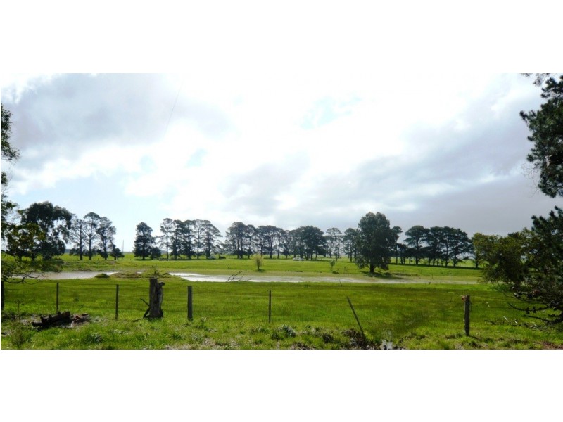 1628 Carngham-Streatham Rd, Mount Emu VIC 3351