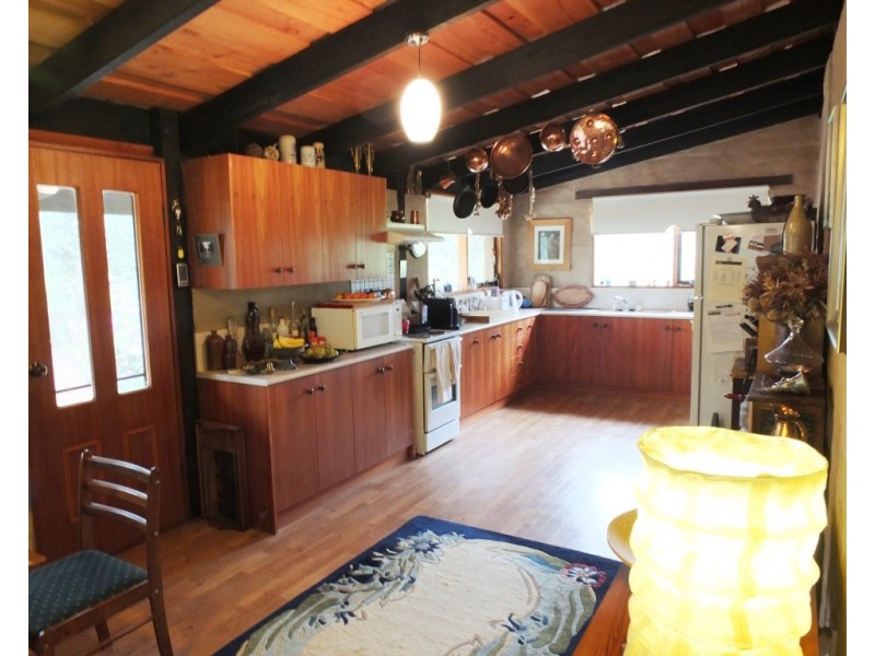 6 High Street, Navarre VIC 3384