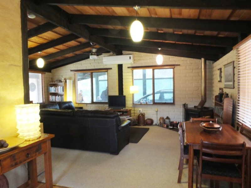 6 High Street, Navarre VIC 3384
