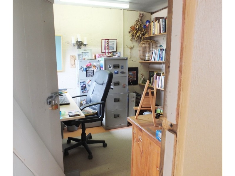 6 High Street, Navarre VIC 3384