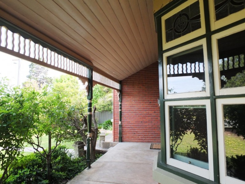 178 High Street, Avoca VIC 3467