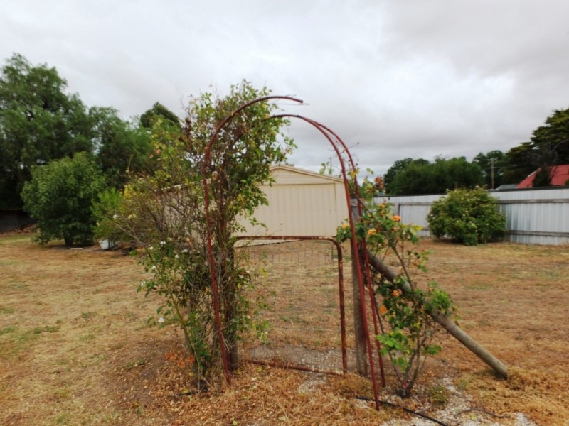 35 Faraday Street, Avoca VIC 3467