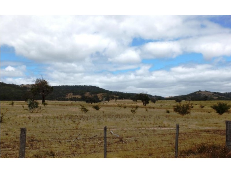 CA 168 Harrisons Back Road, Moonambel VIC 3478
