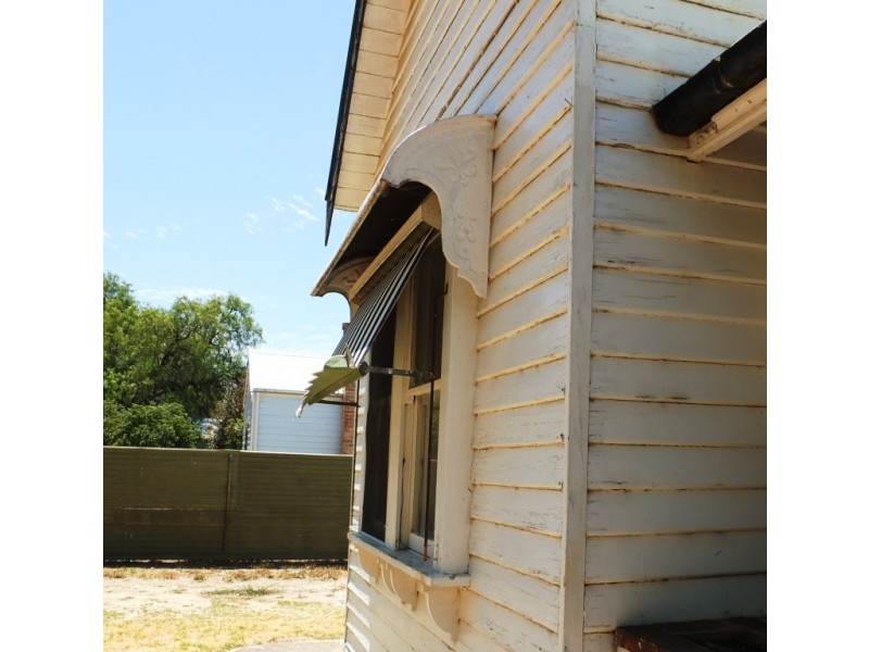 38 Liebig Street, Avoca VIC 3467