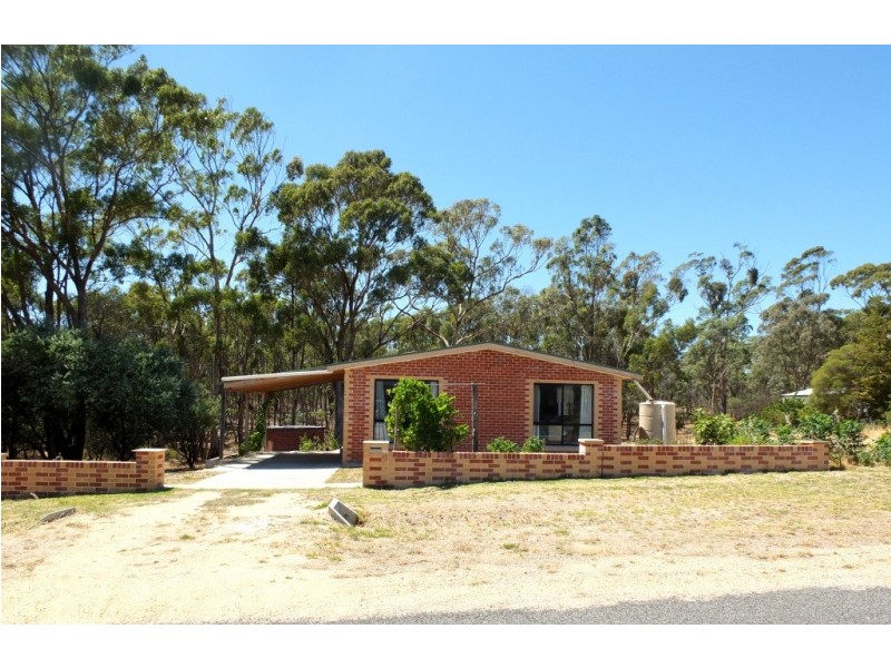 14a Mountain View Street, Avoca VIC 3467