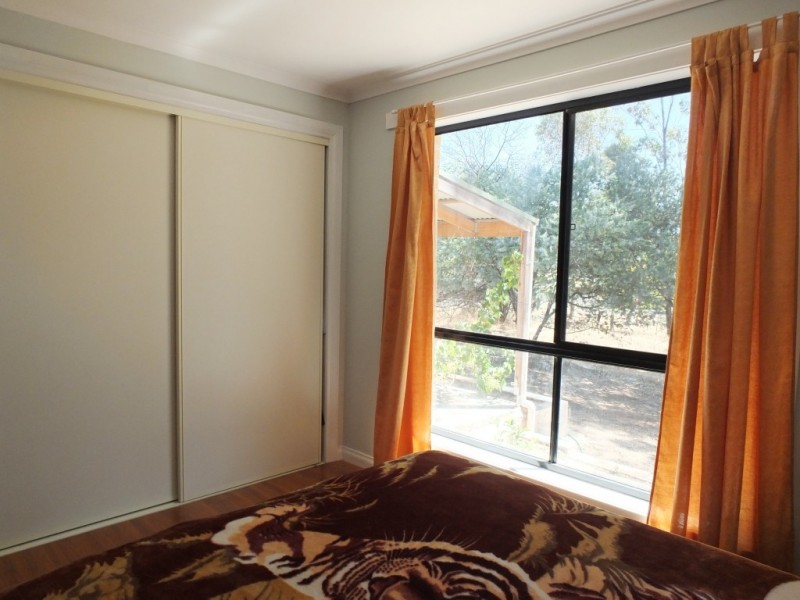 14a Mountain View Street, Avoca VIC 3467