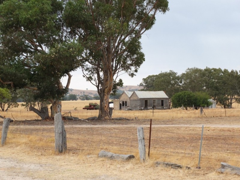 290-292 Woodward Road, Dunluce VIC 3472
